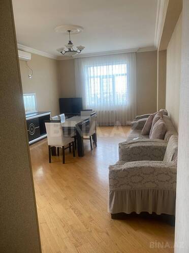 Продается 3-комн. вторичка 90 м², photo 1 from 12