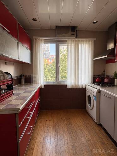 Продается 2-комн. вторичка 32 м², м. Нариман Нариманов, photo 1 from 6
