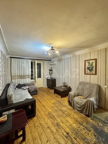 Satılır 2 otaqlı köhnə tikili 45 m², Qara Qarayev m., photo 3 from 10