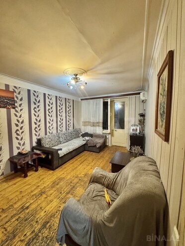 Satılır 2 otaqlı köhnə tikili 45 m², Qara Qarayev m., photo 1 from 10