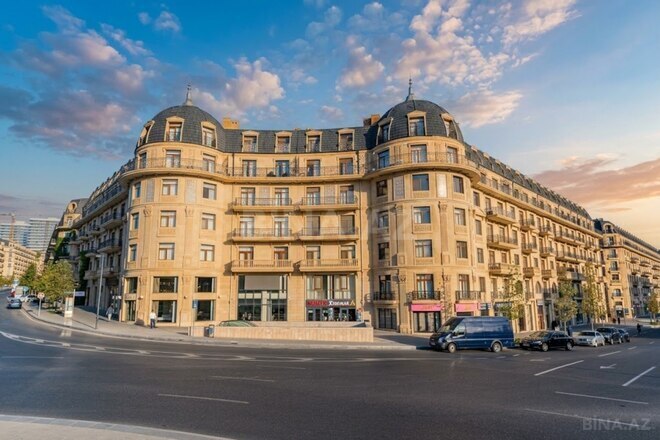 Satılır 3 otaqlı yeni tikili 121 m², Ağ şəhər q., photo 1 from 10