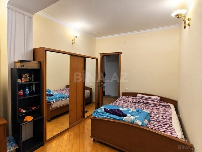 Продаётся 4-комн. новостройка 205 м², м. Низами, photo 12 from 18