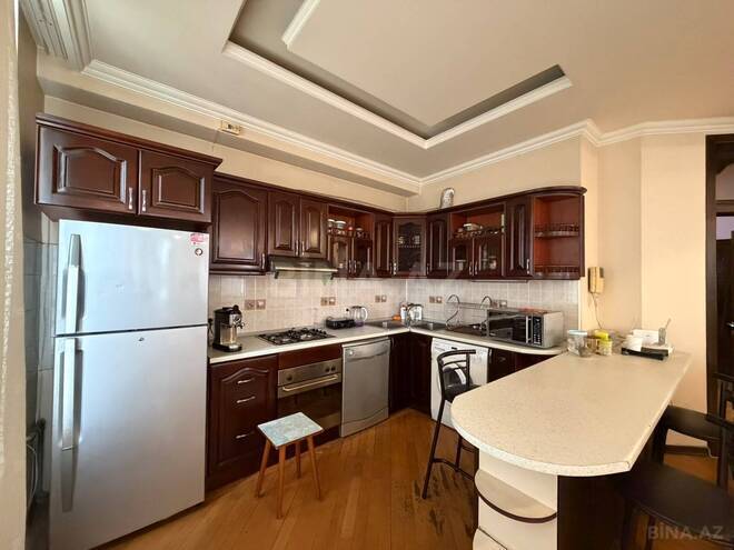 Сдается 3-комн. новостройка 105 м², м. Низами, photo 7 from 11