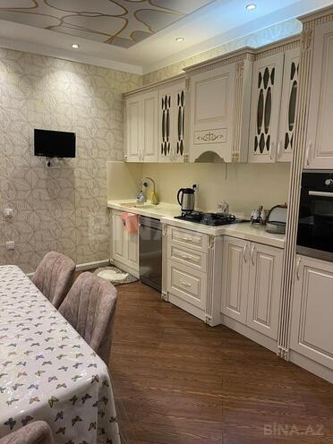 Satılır 3 otaqlı köhnə tikili 135 m², Qara Qarayev m., photo 4 from 7