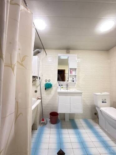 Продается 2-комн. вторичка 65 м², Ясамальский р., photo 10 from 13