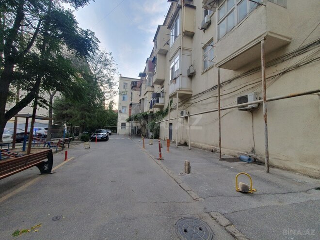 Сдается 3-комн. вторичка 80 м², м. Кара Караев, photo 3 from 23