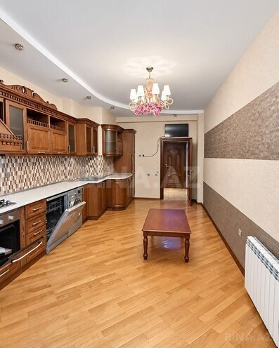 Продаётся 4-комн. новостройка 171 м², м. 8 ноября, photo 12 from 15