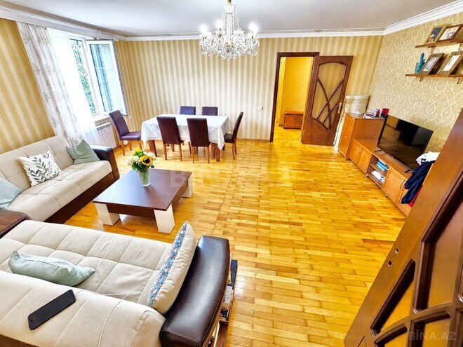 Продаётся 3-комн. вторичка 80 м², м. Кара Караев, photo 4 from 26