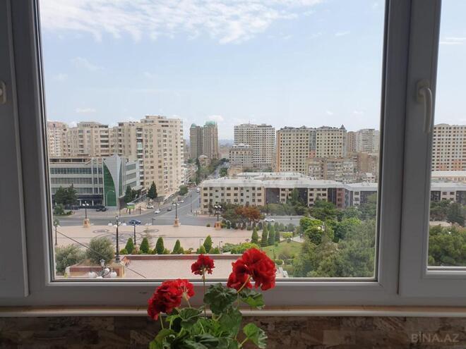 Продается 3-комн. вторичка 63 м², м. Элмляр Академиясы, photo 16 from 18