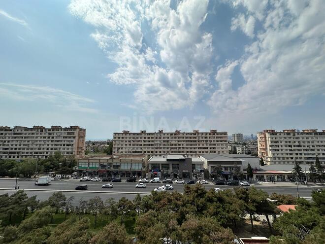 Продается 2-комн. вторичка 60 м², м. Нефтчиляр, photo 1 from 14