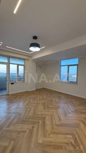 Продаётся 3-комн. новостройка 105 м², Абшеронcкий  р., photo 19 from 26