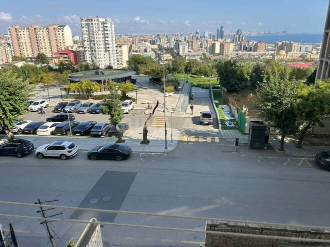 Продаётся 3-комн. вторичка 81 м², м. Элмляр Академиясы, photo 18 from 30