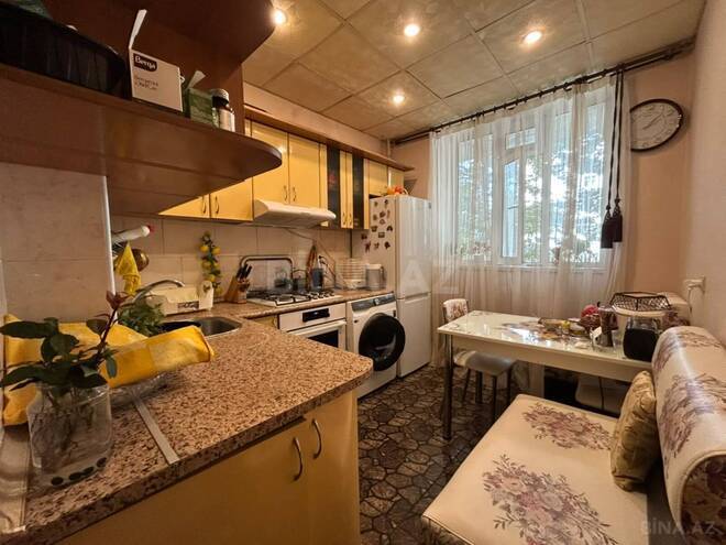 Продаётся 3-комн. вторичка 81 м², м. Элмляр Академиясы, photo 12 from 30