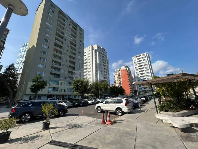 Продаётся 3-комн. вторичка 81 м², м. Элмляр Академиясы, photo 25 from 30