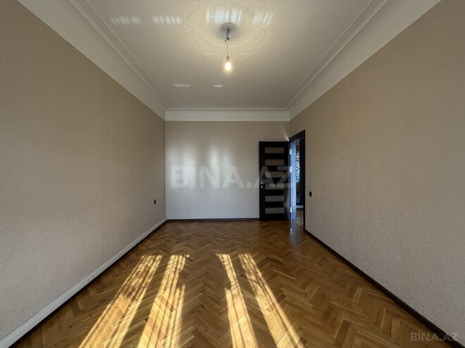 Продаётся 4-комн. вторичка 100 м², пос. Бакиханова, photo 11 from 19
