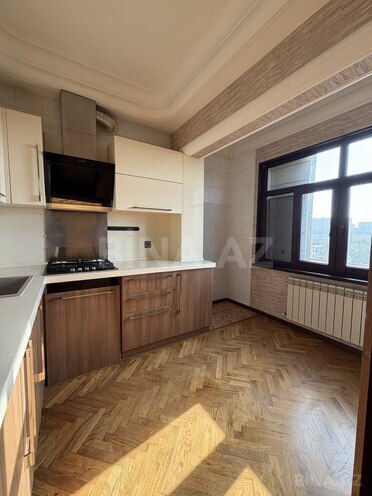 Продаётся 4-комн. вторичка 100 м², пос. Бакиханова, photo 16 from 19