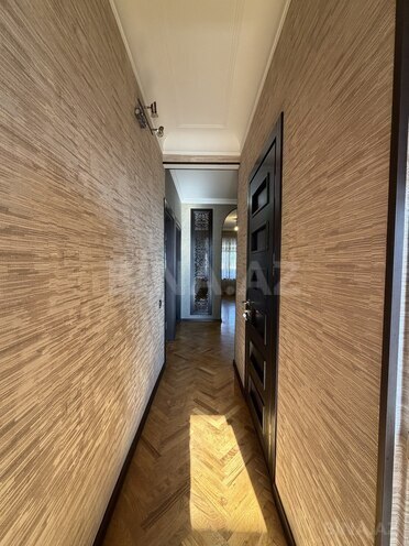 Продаётся 4-комн. вторичка 100 м², пос. Бакиханова, photo 17 from 19