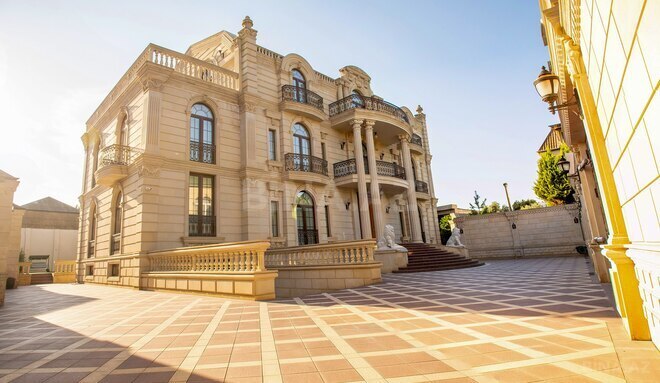 Продается 8-комн. дом/дача 1 000 м², м. Дернегюль, photo 1 from 32