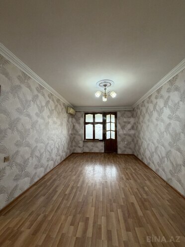 Satılır 3 otaqlı köhnə tikili 65 m², Bakıxanov q., photo 3 from 21