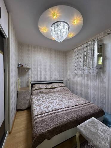Satılır 3 otaqlı köhnə tikili 70 m², İnşaatçılar m., photo 13 from 20