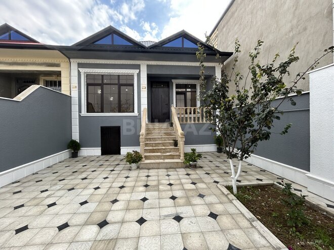Satılır 3 otaqlı həyət evi/bağ evi 74 m², Saray q., photo 1 from 19