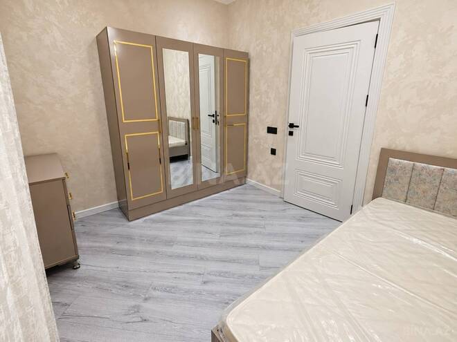 Сдается 3-комн. новостройка 93 м², м. Нефтчиляр, photo 7 from 12