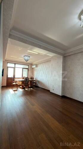 Satılır 3 otaqlı yeni tikili 126 m², Həzi Aslanov m., photo 1 from 17