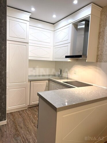 Сдаётся 2-комн. новостройка 75 м², м. Ичеришехер, photo 1 from 13