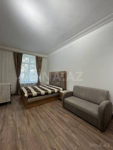 Сдаётся 4-комн. вторичка 100 м², м. Ичеришехер, photo 4 from 19