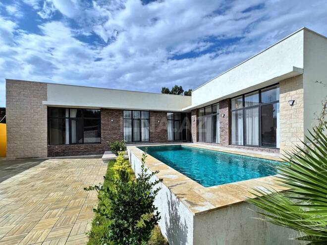 Satılır 4 otaqlı həyət evi/bağ evi 140 m², Şüvəlan q., photo 1 from 25