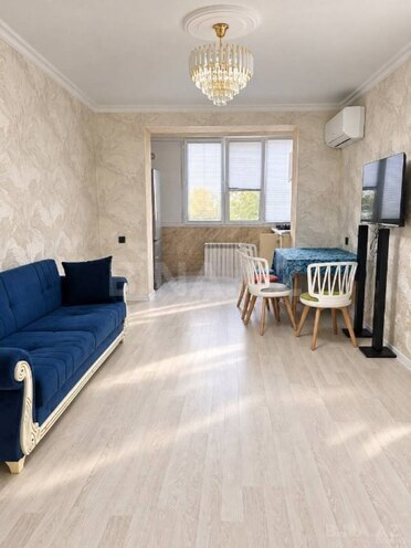 İcarəyə verilir 3 otaqlı köhnə tikili 60 m², İnşaatçılar m., photo 1 from 9