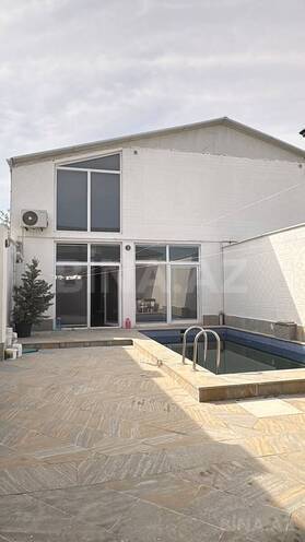 Продается 10-комн. дом/дача 220 м², пос. Новханы, photo 1 from 32