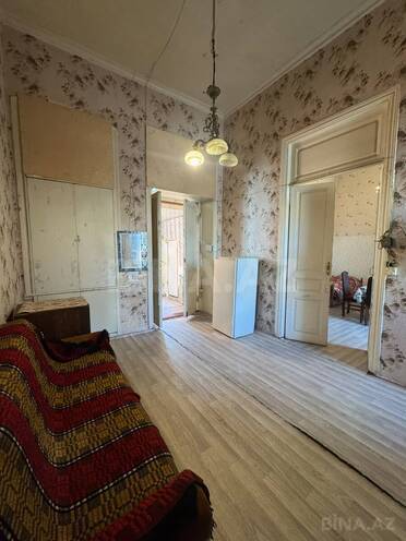 İcarəyə verilir 2 otaqlı köhnə tikili 70 m², Sahil m., photo 11 from 12