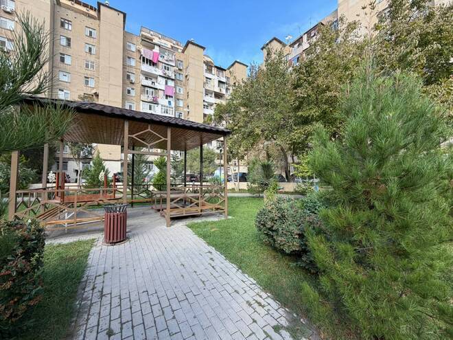 Продается 2-комн. вторичка 65 м², м. Ази Асланов, photo 18 from 20