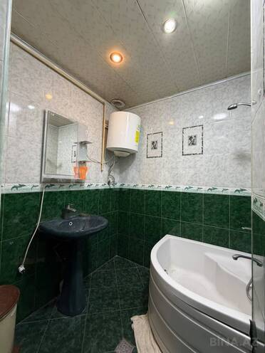 Продается 2-комн. вторичка 65 м², м. Ази Асланов, photo 14 from 20