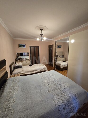 Продаётся 3-комн. вторичка 75 м², м. Ази Асланов, photo 4 from 14