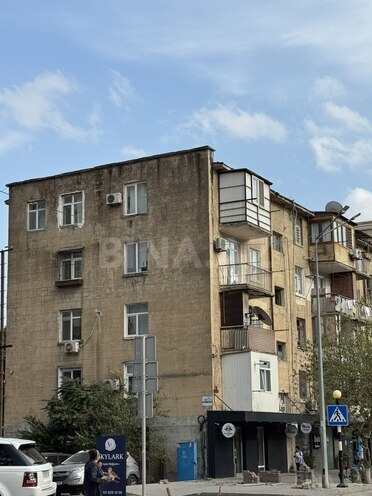 Продается 1-комн. вторичка 32 м², м. Нариман Нариманов, photo 1 from 17