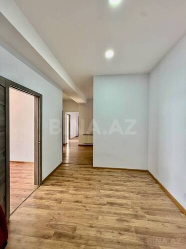 Продаётся 3-комн. новостройка 126 м², м. Нефтчиляр, photo 3 from 9