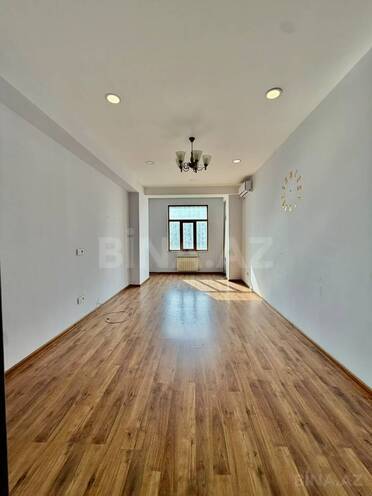 Продаётся 3-комн. новостройка 126 м², м. Нефтчиляр, photo 1 from 9