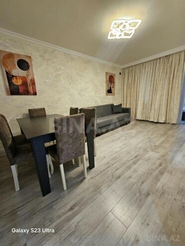 Satılır 2 otaqlı köhnə tikili 55 m², İnşaatçılar m., photo 1 from 12