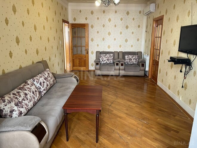 Сдается 2-комн. вторичка 65 м², м. Азадлыг проспекти, photo 4 from 13