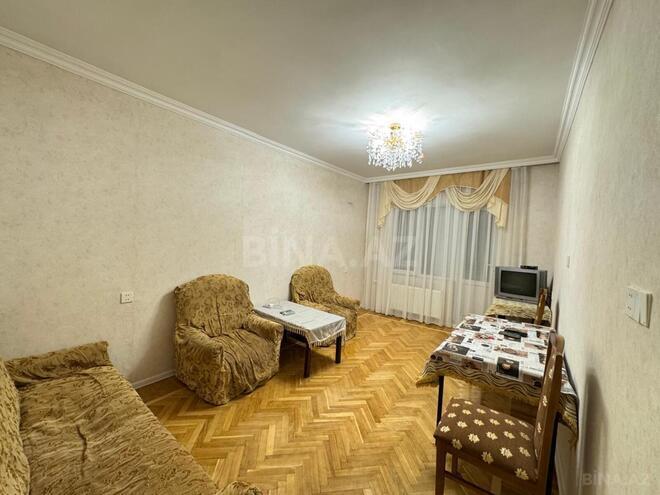 Сдается 2-комн. вторичка 70 м², м. Мемар Аджеми, photo 1 from 16