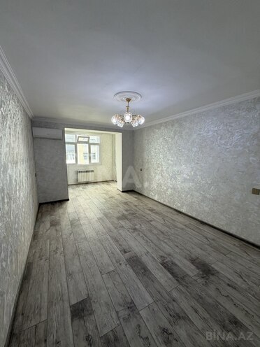 Продаётся 2-комн. вторичка 60 м², м. Кара Караев, photo 1 from 14