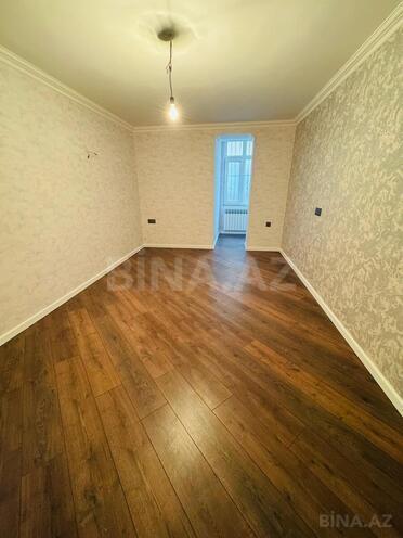 Satılır 2 otaqlı köhnə tikili 65 m², 28 May m., photo 12 from 19