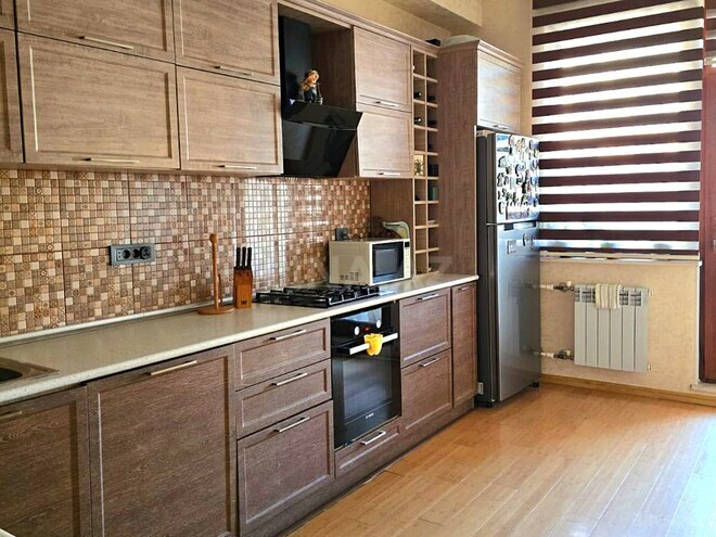Продаётся 3-комн. новостройка 110 м², м. Кара Караев, photo 10 from 32