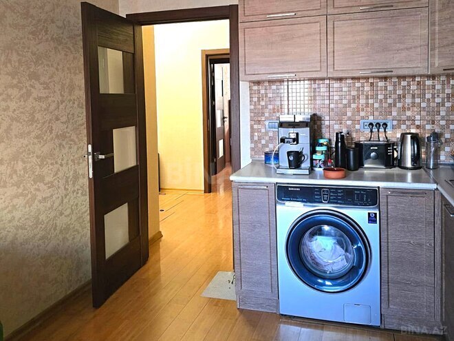 Продаётся 3-комн. новостройка 110 м², м. Кара Караев, photo 8 from 32
