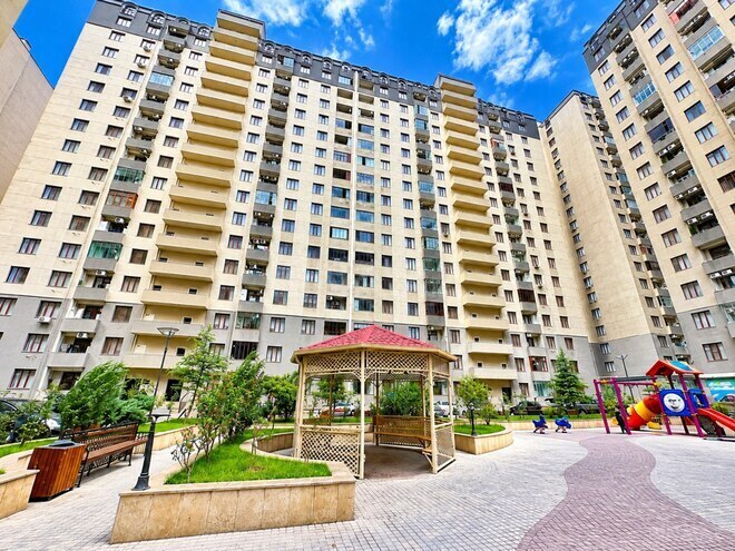 Продаётся 3-комн. новостройка 110 м², м. Кара Караев, photo 31 from 32