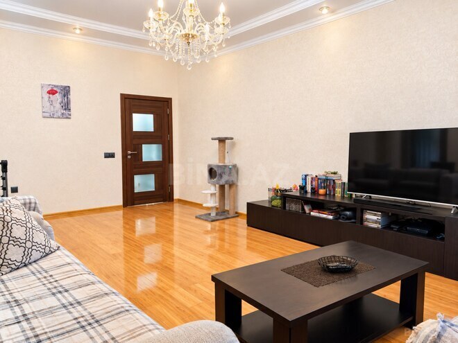Продаётся 3-комн. новостройка 110 м², м. Кара Караев, photo 3 from 32