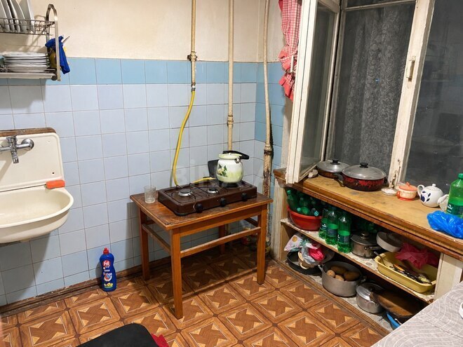 Продается 1-комн. вторичка 40 м², м. Нефтчиляр, photo 3 from 6