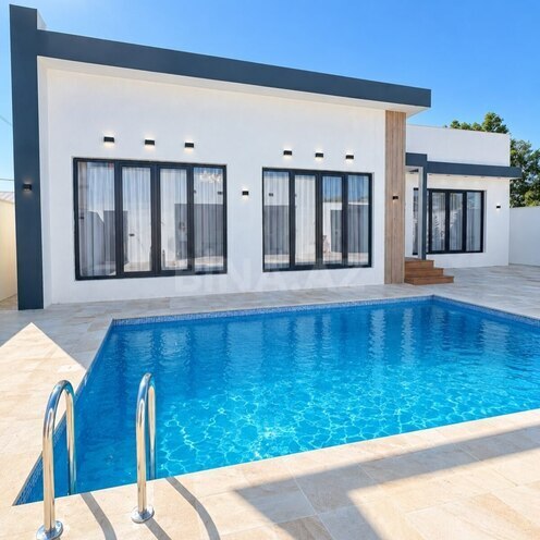 Satılır 4 otaqlı həyət evi/bağ evi 160 m², Şüvəlan q., photo 1 from 17